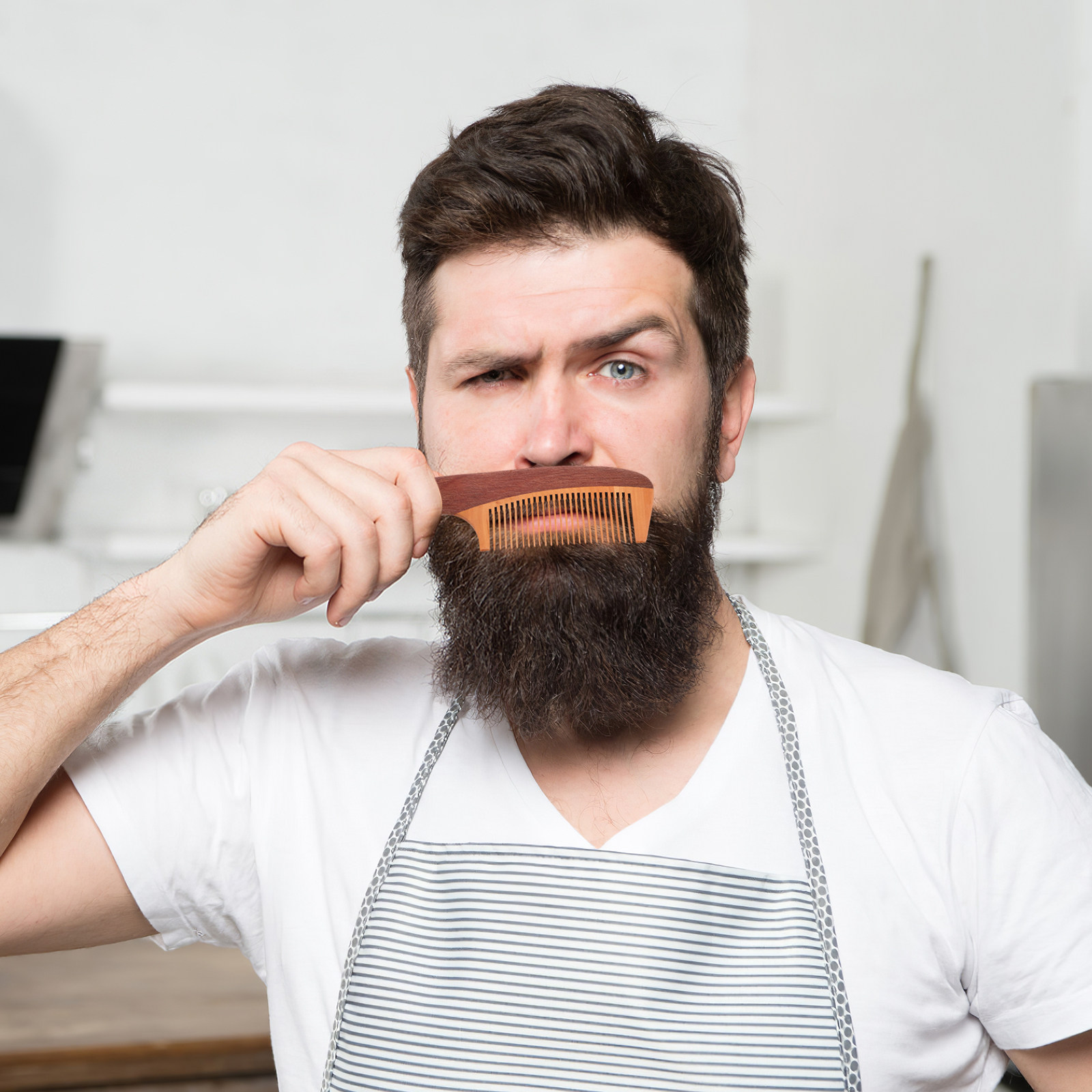 Beard Comb for Men Wooden Must - Beard Oil recension och pris